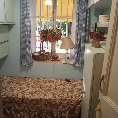 בית נופש Alikis Old 1875 House Varres Bohali *